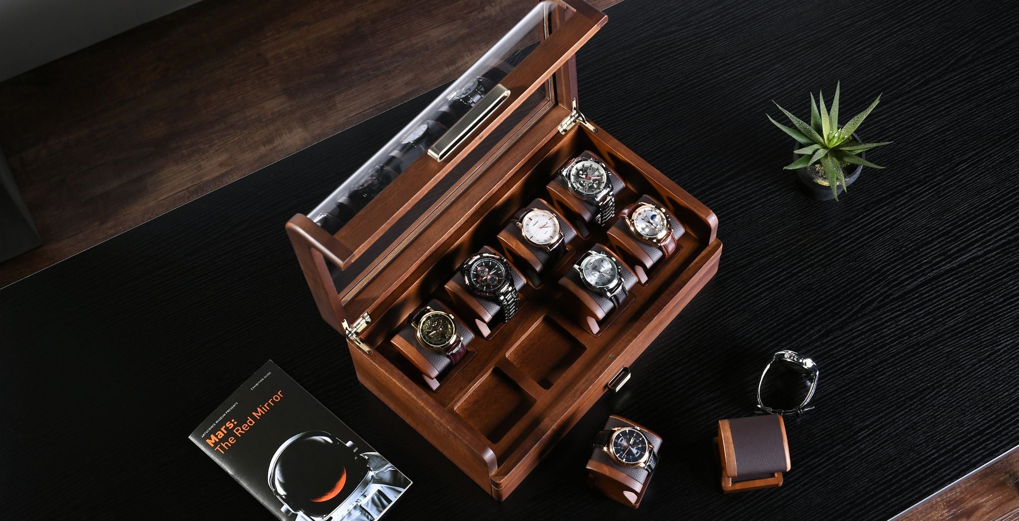 How to Select a Durable and Elegant Watch Box for Men